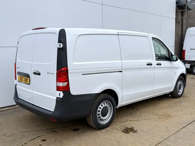 Mercedes-Benz Vito 3