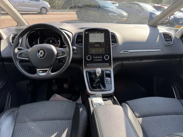 Renault Grand Scénic 1.3 TCe Intens 2023 Benzine 13