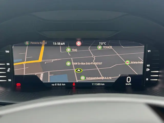 Škoda Karoq 1.0 TSI Business Edition 2022 Benzine 16