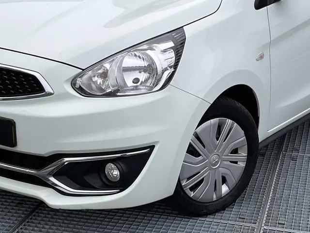 Mitsubishi Space Star 1.0 Cool+ 2020 Benzine 20