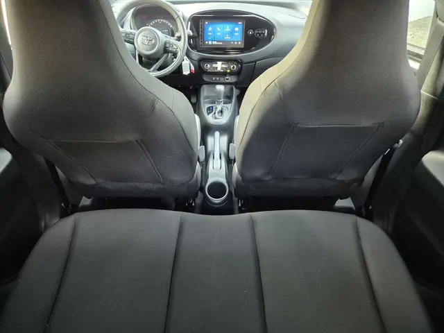 Toyota Aygo X 1.0 VVT-i S-CVT first 2025 Benzine 7
