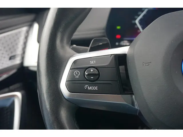 BMW X1 xDrive30e 2022 Hybride Benzine 12