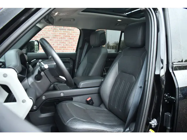 Land Rover Defender 110 3.0 P400 HSE 7-pers 2020 Benzine 4