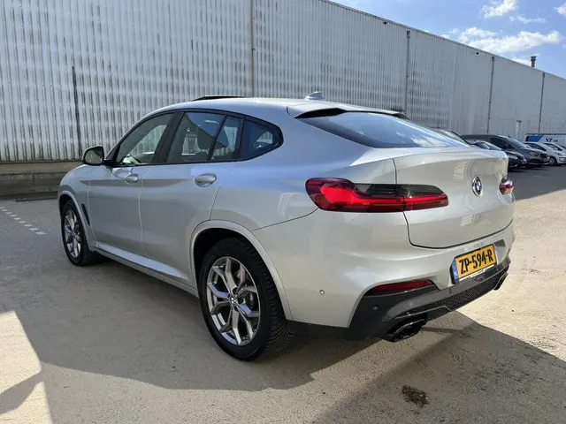 BMW X4 xDrive30i High Executive M-Sport 2019 Benzine 88