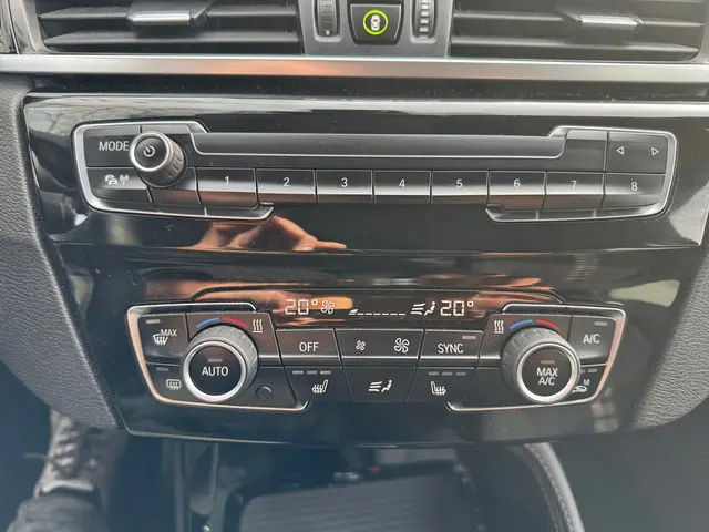 BMW X1 sDrive18i High Executive Aut- 2017 Benzine 11