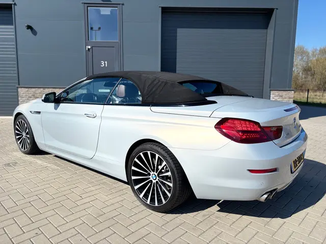 BMW 6 Serie Cabrio 650xi High Executive 2014 Benzine 22
