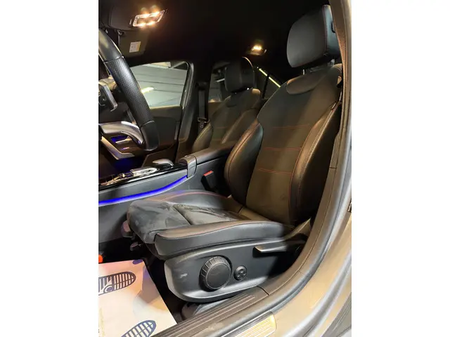 Mercedes-Benz A-Klasse 180 AMG Line 2020 Benzine 27