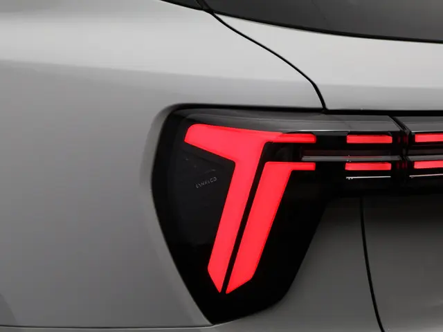 Lynk & Co 01 1.5 More 2025 Hybride Benzine 9