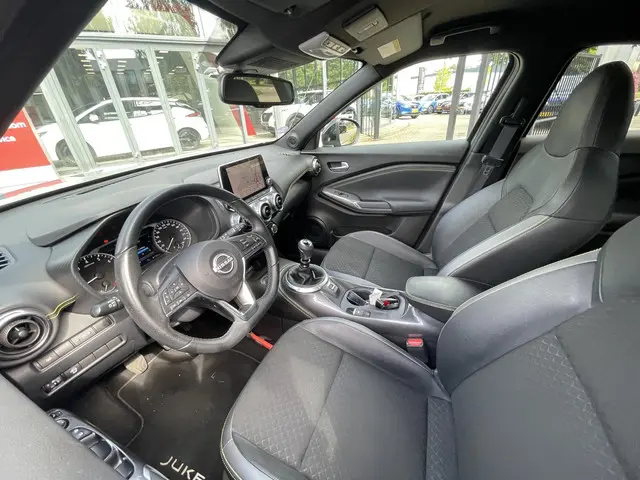 Nissan Juke 1.0 DIG-T Kiiro 2022 Benzine 10