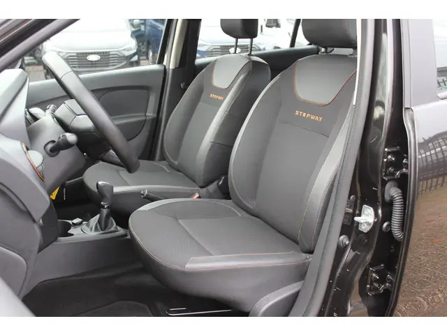 Dacia Sandero Stepway 0.9 TCe Automaat, SL 2018 Benzine 18