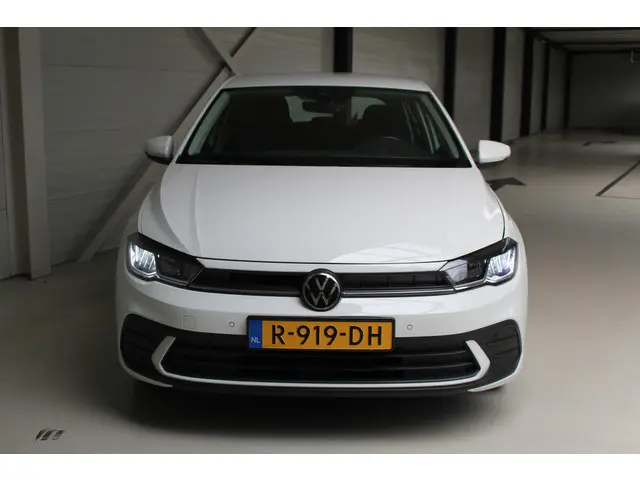 Volkswagen Polo 1.0 TSI Life Business 2022 Benzine 6