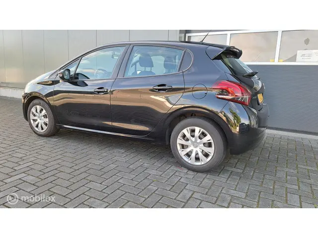 Peugeot 208 1.2 PureTech Blue Lease 2016 Benzine 5