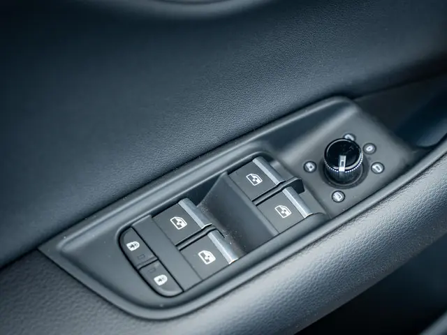 Audi Q8 55 TFSI quattro 2024 Benzine 32