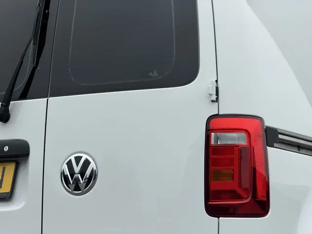 Volkswagen Caddy 2.0 TDI L1H1 BMT Trendline 2018 Diesel 12