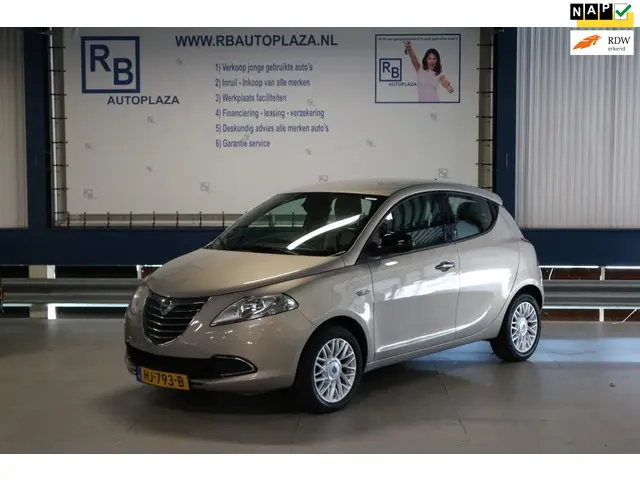 Lancia Ypsilon 1.2 Gold / LEUK MODEL ! ! ! 2014 Benzine