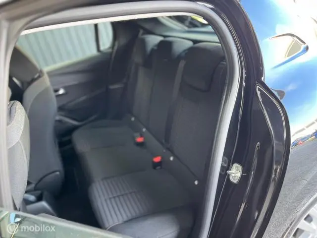 Peugeot 208 1.2 PureTech Active 2020 Benzine 34