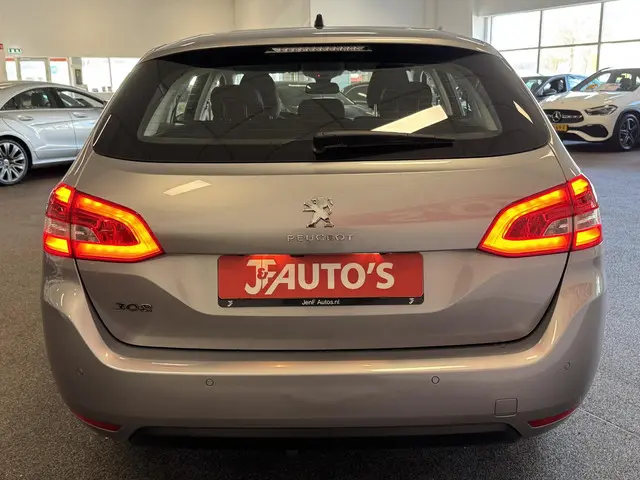 Peugeot 308 SW 1.2 PureTech 2021 Benzine 4