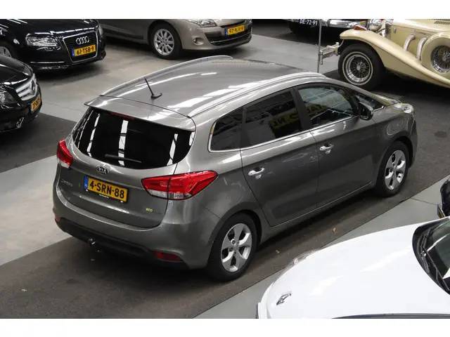 Kia Carens 1.6 GDi Premium Pack 2013 Benzine 35