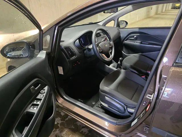 Kia Rio 1.2 CVVT Plus Pack 2012 Benzine 11