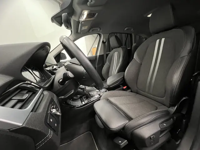 BMW X1 xDrive25e 2022 Hybride Benzine 9