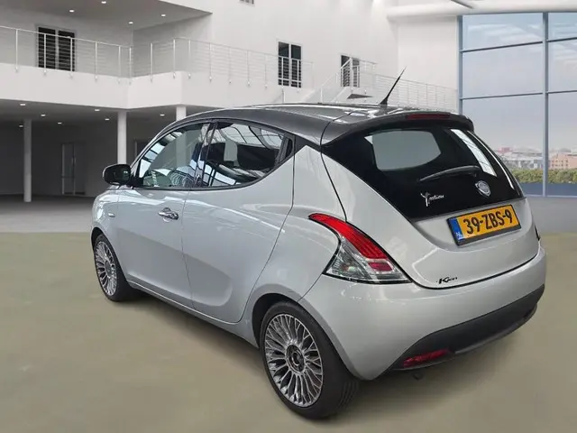 Lancia Ypsilon 0.9 TwinAir Platinum 2012 Benzine 4