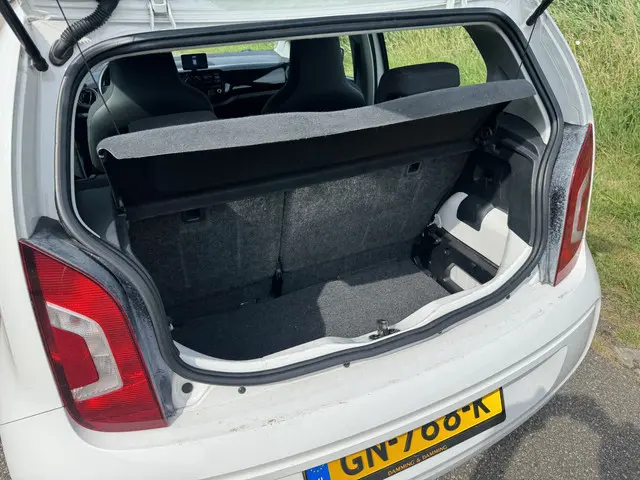 Volkswagen up! 1.0 move up! BlueMotion 2015 Benzine 10