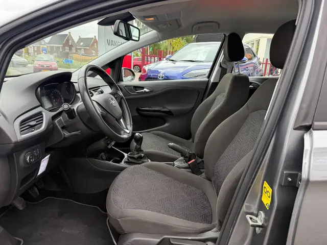 Opel Corsa 1.4 Favourite RIJKLAARPRIJS! 2018 Benzine 6