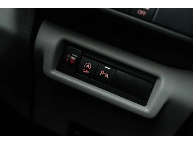 Suzuki Swift Smart Hybrid 1.2 Select 2025 Benzine 37