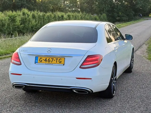 Mercedes-Benz E-Klasse 200 Premium 2017 Benzine 6