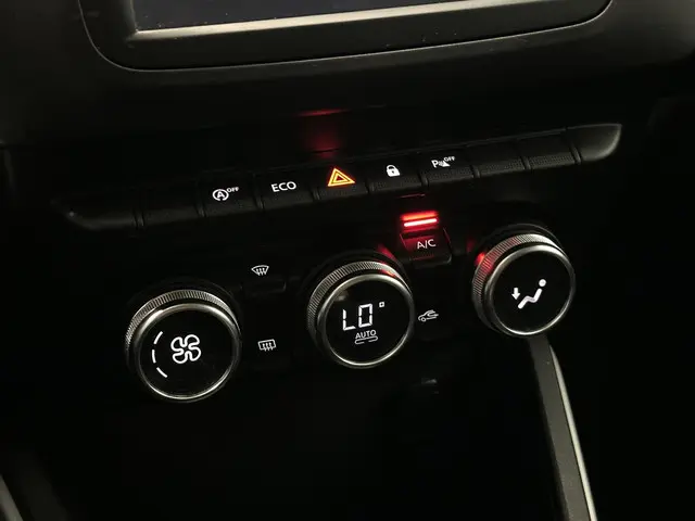 Dacia Duster 1.0 TCe Prestige 2020 Benzine 33