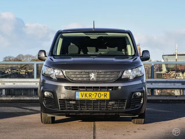 Peugeot Partner bestel 1.5 BlueHDI Premium 2021 Diesel 4