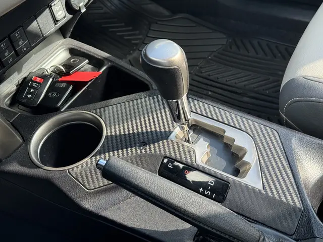 Toyota RAV4 2.5 Limited 4WD Automaat 2013 Benzine 25