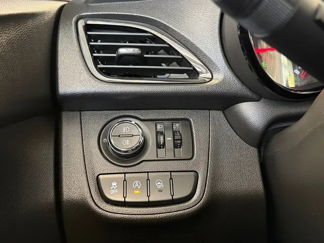 Opel KARL 1.0 Rocks Online Edition 2019 Benzine 25