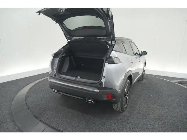 Peugeot 2008 PureTech 130 EAT8 GT 2024 Benzine 65