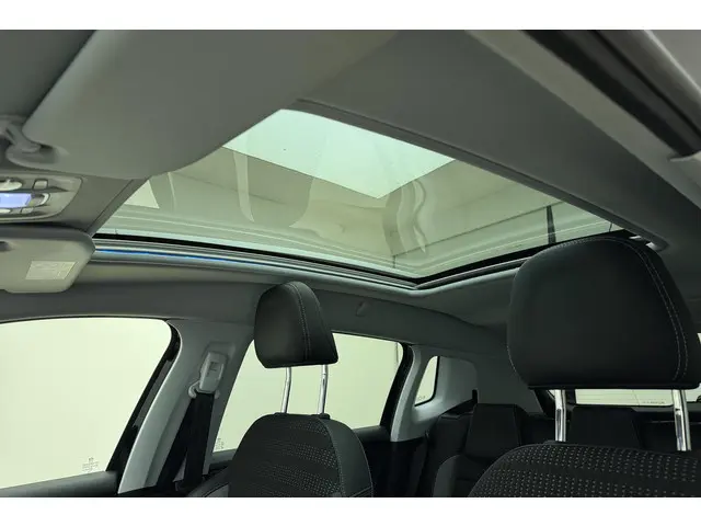 Peugeot 2008 1.2 PureTech Allure 2016 Benzine 30