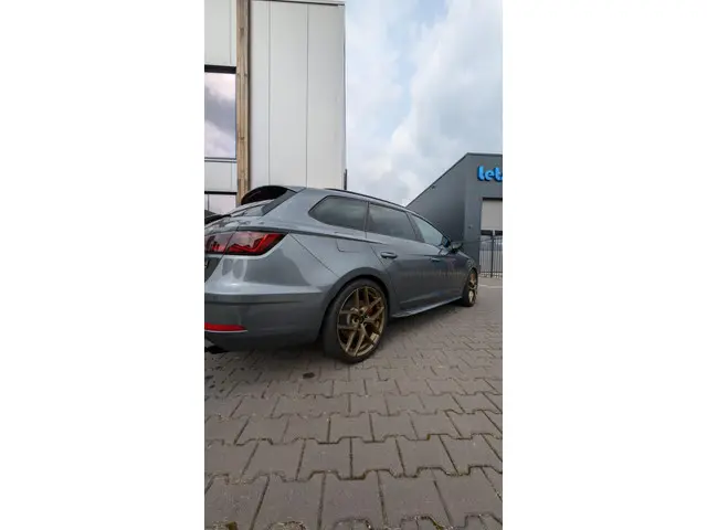 SEAT Leon ST 2.0 TSI CUPRA 300 400+PK 2017 Benzine 6
