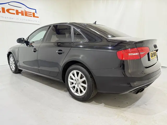 Audi A4 Sedan 1.8 TFSI Pro Line S 2014 Benzine 16