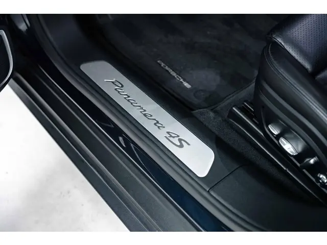 Porsche Panamera Sport Turismo 2.9 4S 2018 Benzine 33