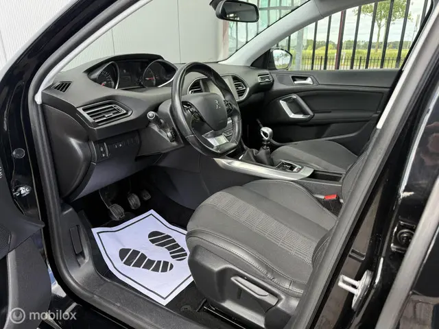 Peugeot 308 1.2|Pano|Carplay|Cruise 2017 Benzine 7