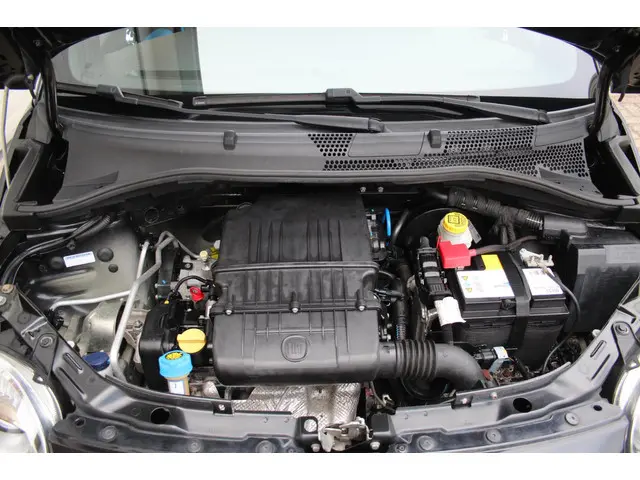 Fiat 500 1.2 S * Automaat / Half-leder / Navi * 2018 Benzine 26