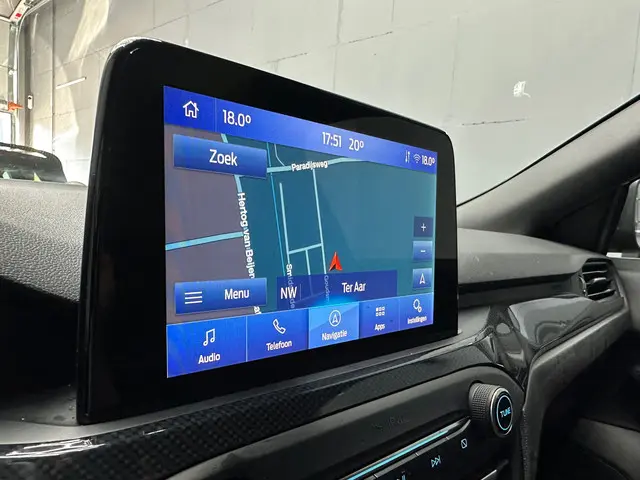 Ford Focus 1.0 EcoBoost ST Line Business 2018 Benzine 17