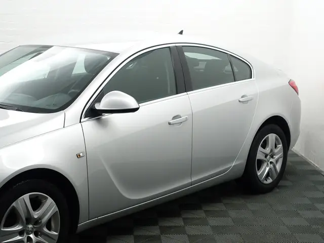 Opel Insignia 1.4 Turbo EcoFLEX Business+ 2013 Benzine 26