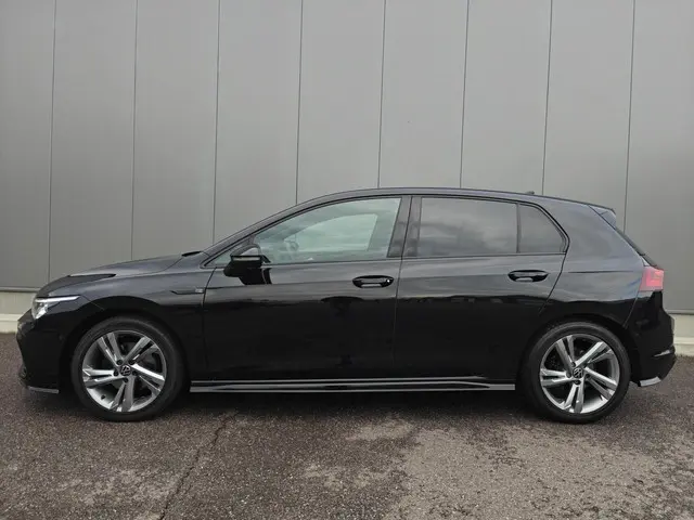 Volkswagen Golf 1.5 eTSI R-Line 2022 Benzine 8