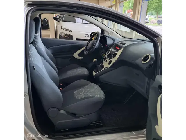 Ford Ka 1.2 Style start/stop AIRCO 2015 Benzine 10