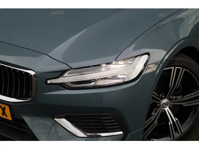 Volvo V60 3