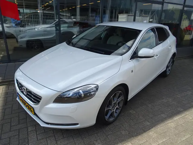 Volvo V40 1.5 T3 Ocean Race AUTOMAAT 2016 Benzine 4