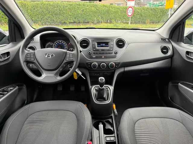 Hyundai i10 1.0i Comfort RIJKLAARPRIJS! 2018 Benzine 11