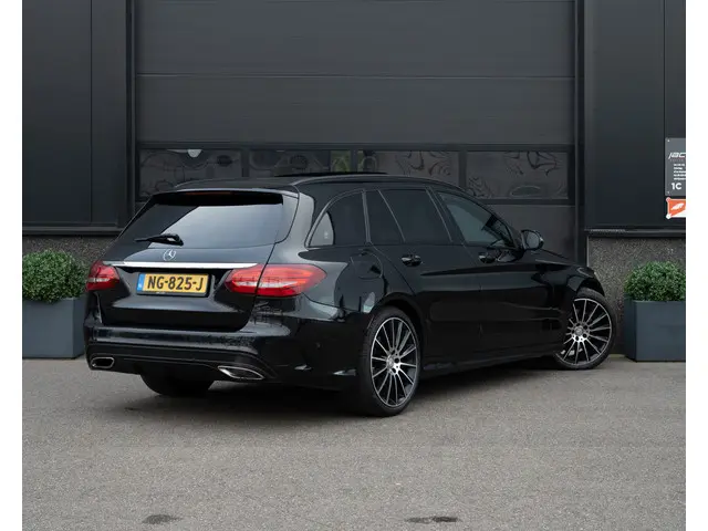 Mercedes-Benz C-Klasse Estate C180 AMG | 2017 Benzine 3