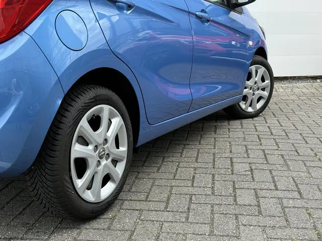 Opel KARL 1.0 ecoFLEX Edition 2015 Benzine 22