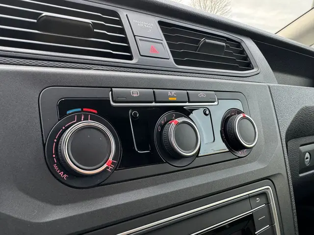 Volkswagen Caddy 2.0 TDI L1H1 BMT Trendline 2017 Diesel 16